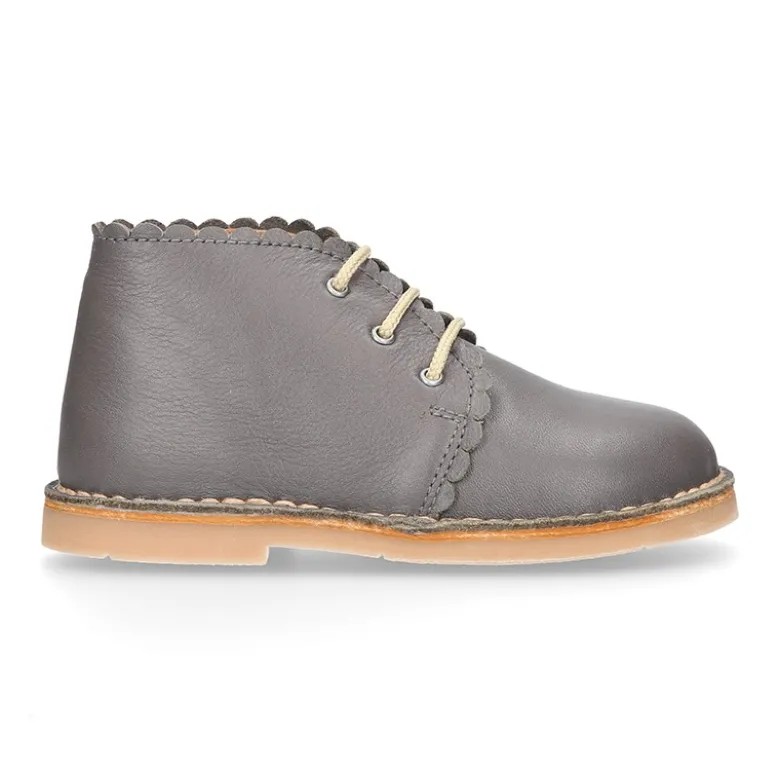 Bota Safari niños con cordones y ondas en piel EXTRA SUAVE.