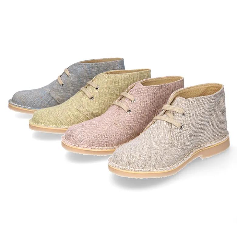 Bota Safari o Pisacacas con cordones y en lino natural.