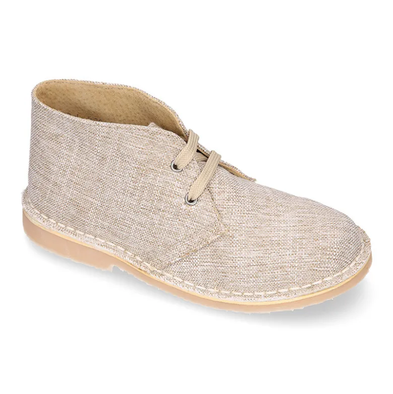 Bota Safari o Pisacacas con cordones y en lino natural.