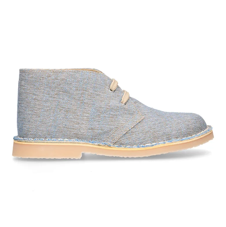 Bota Safari o Pisacacas con cordones y en lino natural.