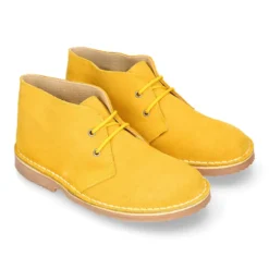 Bota Safari o Pisacacas con cordones para primavera en serraje.