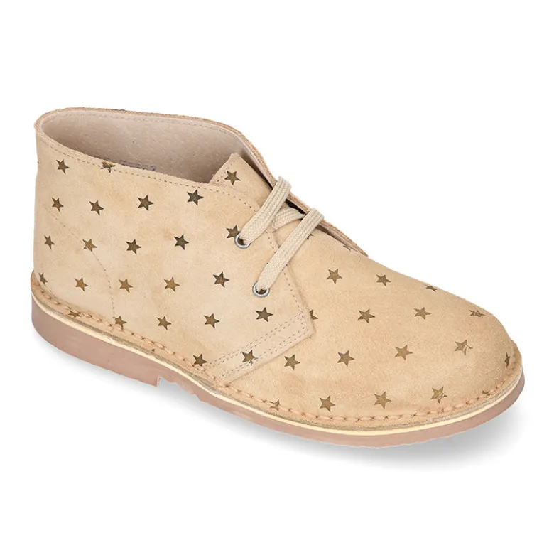 Bota Safari o Pisacacas con cordones y estampado con ESTRELLAS en serraje.