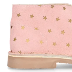 Bota Safari o Pisacacas con cordones y estampado con ESTRELLAS en serraje.