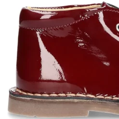 Bota Safari o Pisacacas niño con cordones en piel charol.