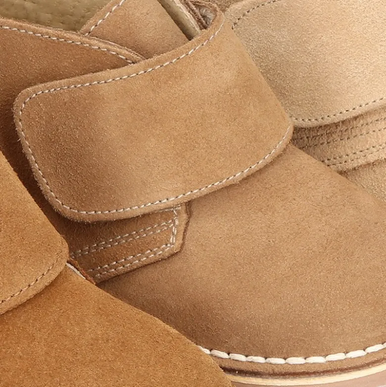 Bota Safari o Pisacacas sin cordones en piel serraje.