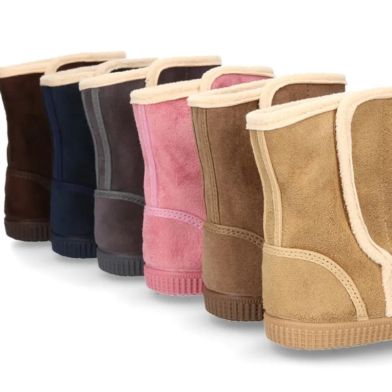 Botas forradas con cierre adherente y suela tipo bamba en Serratex.