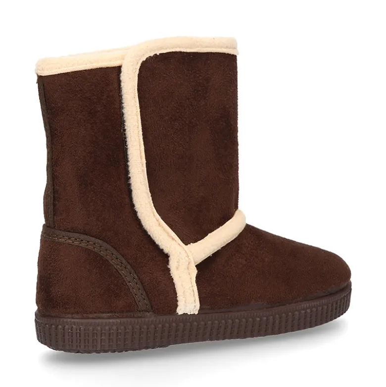 Botas forradas con cierre adherente y suela tipo bamba en Serratex.
