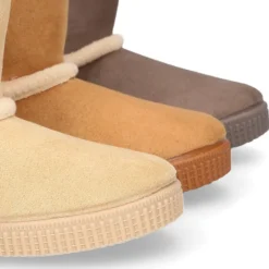 Botas niño tipo AUSTRALIANAS con cierre adherente y suela tipo bamba en Serratex Recy.