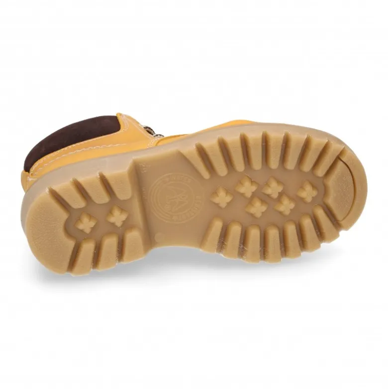 Bota sport TODOTERRENO en tallas grandes.