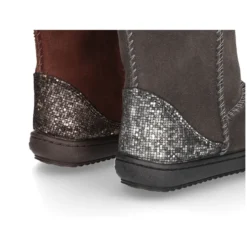 Botas tipo Australianas en piel serraje con talonera METALIZADA forradas con pelo.
