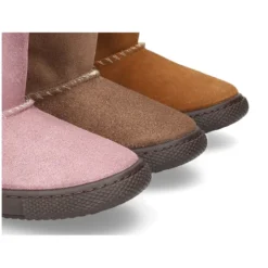 Botas tipo Australianas en piel serraje forradas con pelo.