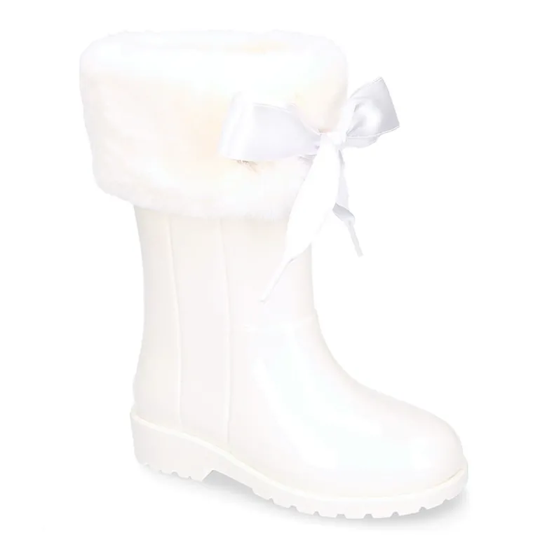 Botita agua niña CAMPERA CHAROL SOFT.
