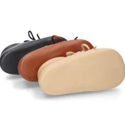 Botita badana bebé OSITO sin cordones en piel napa extra suave.