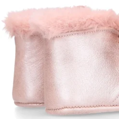 Botita bebé con cuello de pelo y lazos seda en piel MAQUILLAJE.