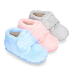 Botita casa niños sin cordones en SUAPEL suave.