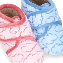 Botita casa NUBES sin cordones para peques.