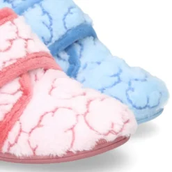 Botita casa NUBES sin cordones para peques.