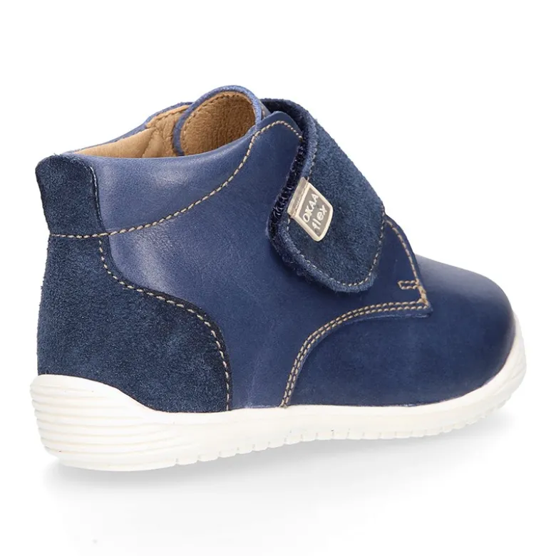 Botita casual niños OKAA FLEX sin cordones y puntera en Piel Napa SUAVE.