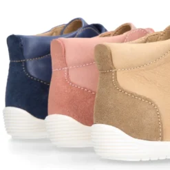 Botita casual niños OKAA FLEX sin cordones y puntera en Piel Napa SUAVE.