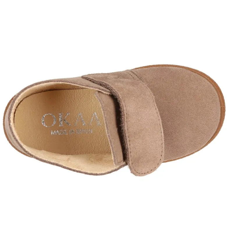 Botita casual niños sin cordones en piel serraje.