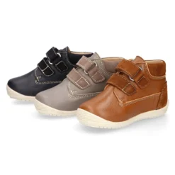 Botita casual respetuosa niños OKAA FLEX sin cordones y puntera en Piel Napa en colores OTOÑALES.
