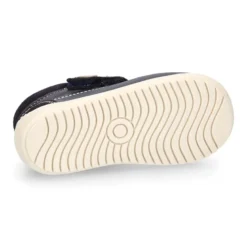 Botita casual respetuosa niños OKAA FLEX sin cordones y puntera en Piel Napa en colores OTOÑALES.