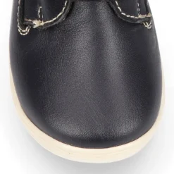 Botita casual respetuosa niños OKAA FLEX sin cordones y puntera en Piel Napa en colores OTOÑALES.