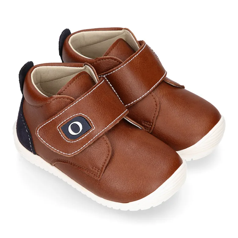 Botita casual respetuosa niños OKAA FLEX sin cordones en colores OTOÑALES.