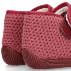 Botita de casa niños sin cordones en lana suave.