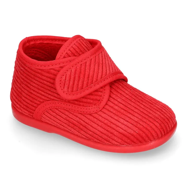Botita de casa niños sin cordones pana fina.