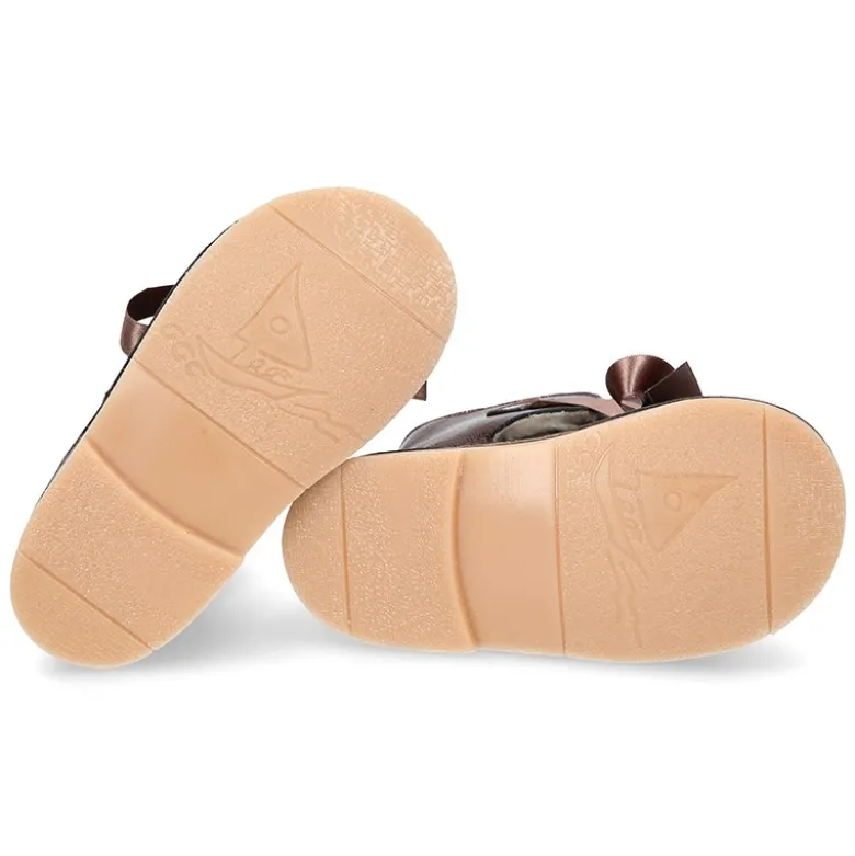 Botita niñas con LAZOS y forro BORREGO interior en piel metalizada.
