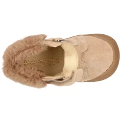 Botita niños Blanditos by Crio´s con cordones elásticos y cuello de pelo en piel serraje.