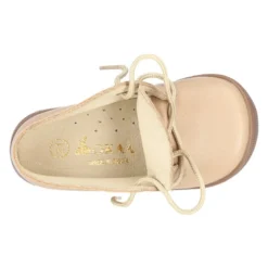 Botita niños cordones con puntera y talonera en piel EXTRA SUAVE.