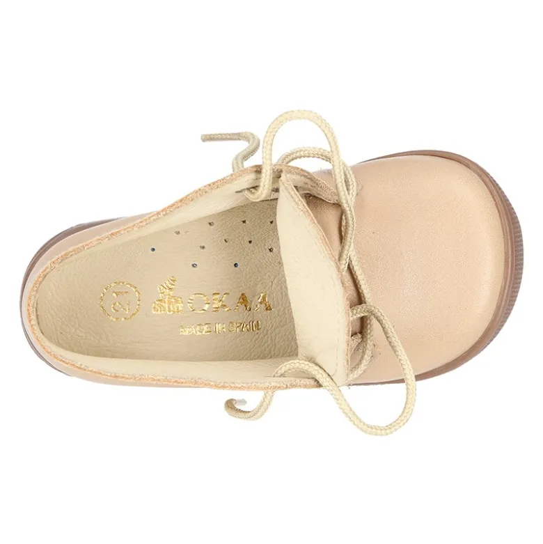 Botita niños cordones con puntera y talonera en piel EXTRA SUAVE.