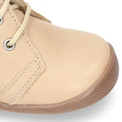 Botita niños cordones con puntera y talonera en piel EXTRA SUAVE.
