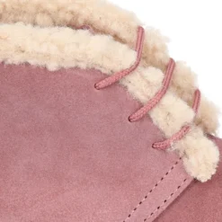 Botita niños en piel serraje con diseño con BORREGO.
