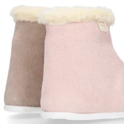 Botita niños respetuosa OKAA FLEX con drop cero y diseño GATITO en piel serraje.