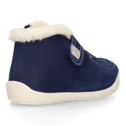 Botita niños respetuosa OKAA FLEX tipo Wallabee con cuello borrego en piel Nobuck.