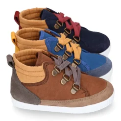 Botita niños tipo bamba estilo MONTAÑA con cordones en serratex.