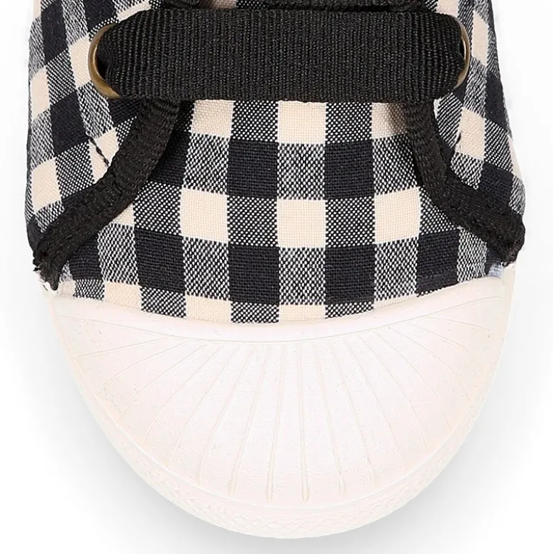 Botita niños tipo zapatilla con cordones y puntera en VICHY.