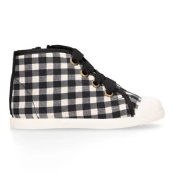 Botita niños tipo zapatilla con cordones y puntera en VICHY.