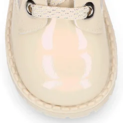 Botita ROCKERA niña con cordones metalizados en piel charol BEIGE.