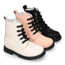 Botita ROCKERA niña cordones en piel tornasolada.