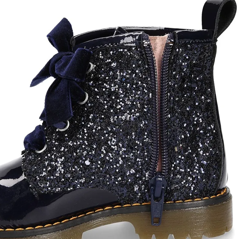 Botita rockera para niña con lazos de terciopelo en piel charol de colores con Glitter