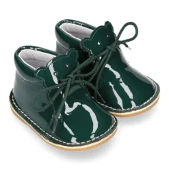 Botita Safari bebé osito con suela SUPER FLEXIBLE en piel charol.