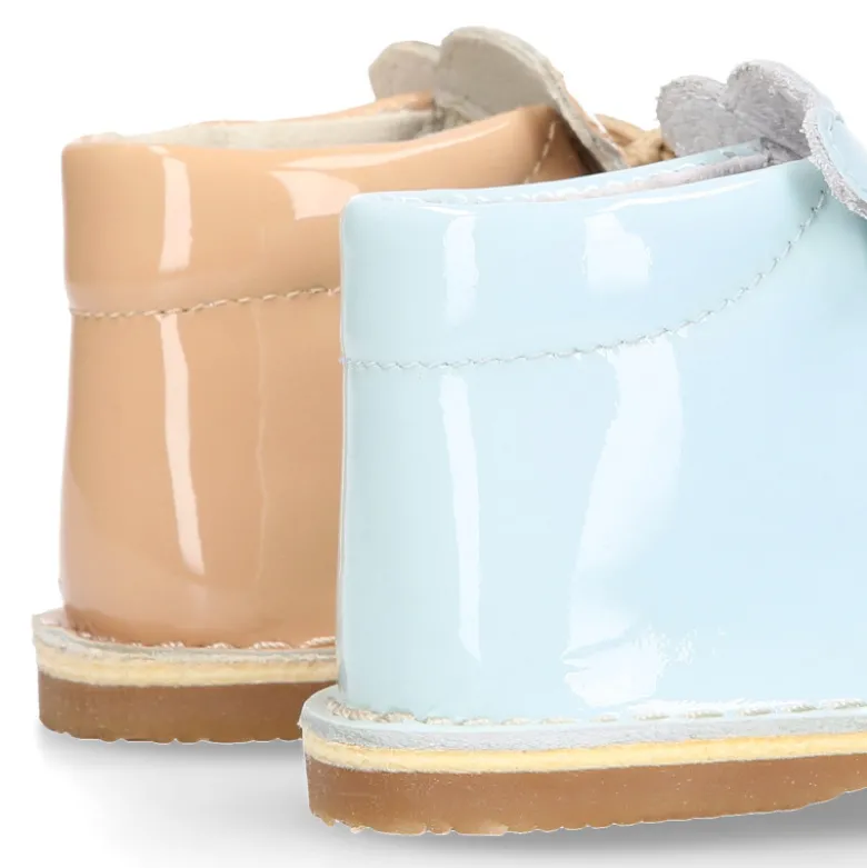 Botita Safari bebé osito con suela SUPER FLEXIBLE en piel charol colores dulces.
