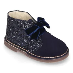 Botita Safari niña en piel serraje con GLITTER y lazos de terciopelo.
