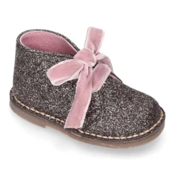 Botita Safari niña lazos GLITTER y lazos de terciopelo.