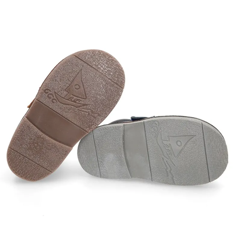 Botita safari niños sin cordones en piel.