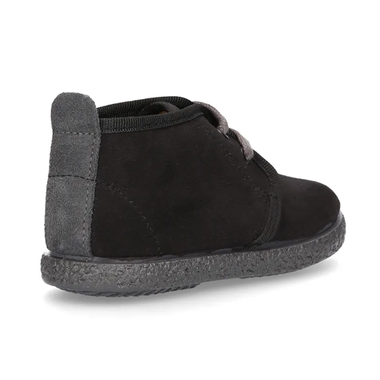Botitas casual niños con cordones en Serratex NEGRO.